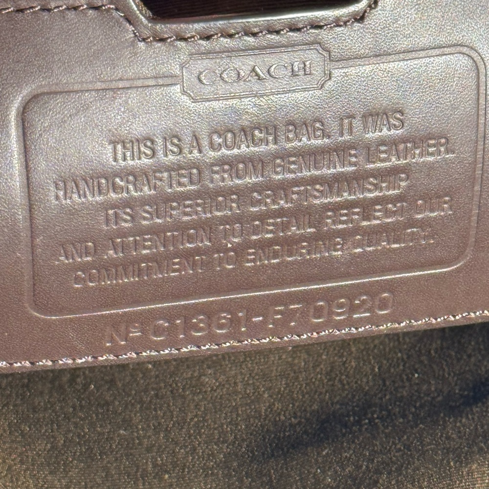 COACH MESSENGER BAG GREY ALL LEATHER IN MINT CONDITIONION - Picture 4 of 14